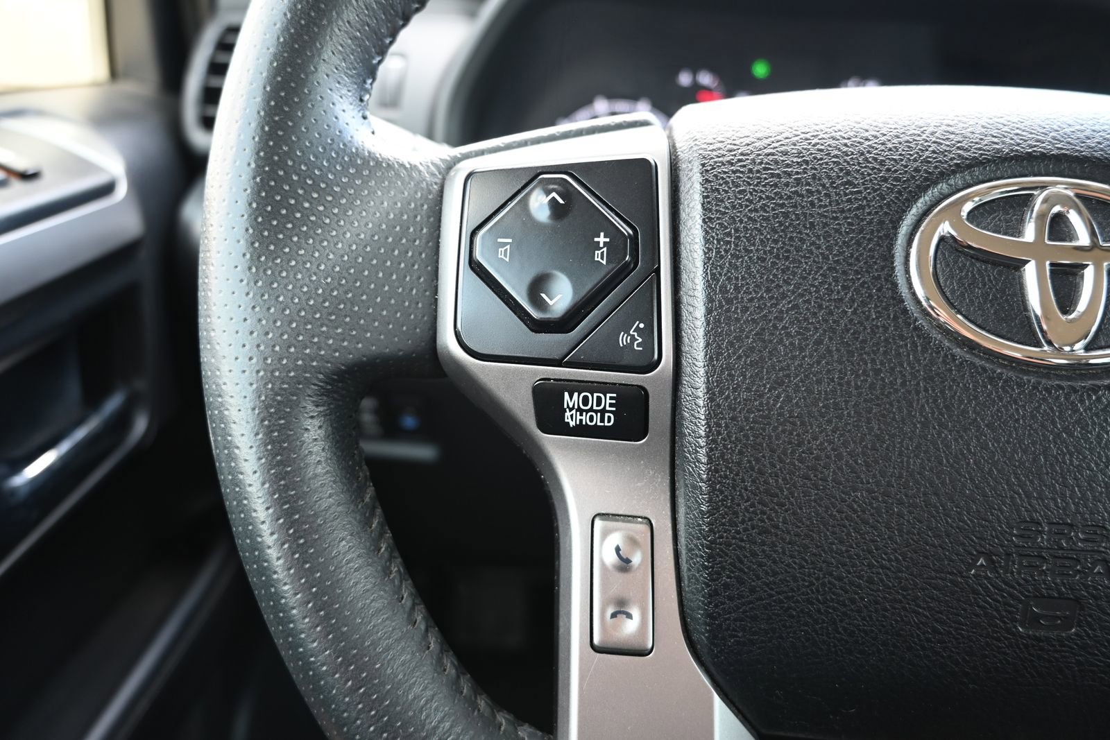 Used 2023 Toyota 4Runner SR5 image 14