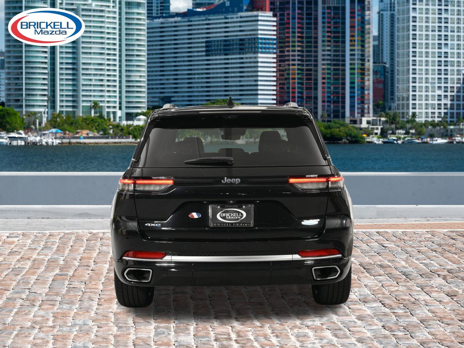 Used 2022 Jeep Grand Cherokee Summit AWD/4WD image 4