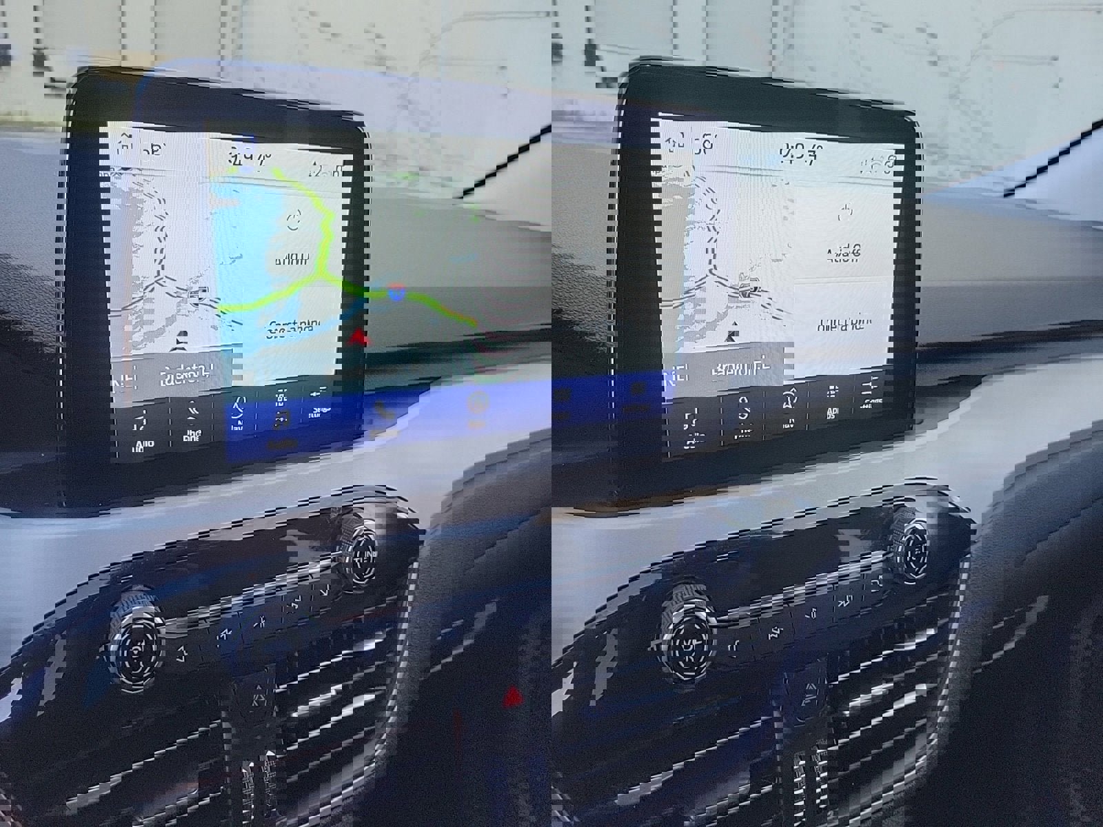 Used 2022 Ford Escape SE w/ Convenience Package image 19