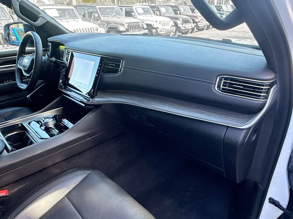 Used 2024 Jeep Wagoneer Series III image 34