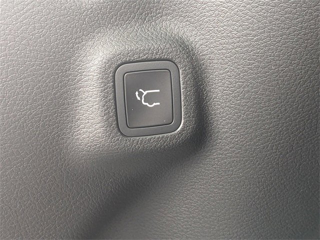 New 2025 Jeep Compass Latitude w/ Sun & Sound Group image 13