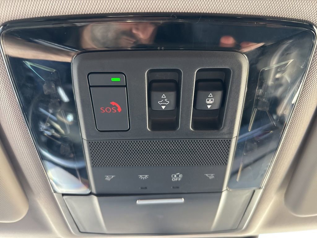 Used 2025 Mitsubishi Outlander SE FWD image 23