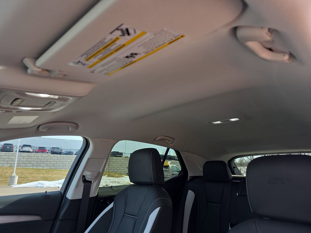 New 2026 Buick Envision Sport Touring image 32