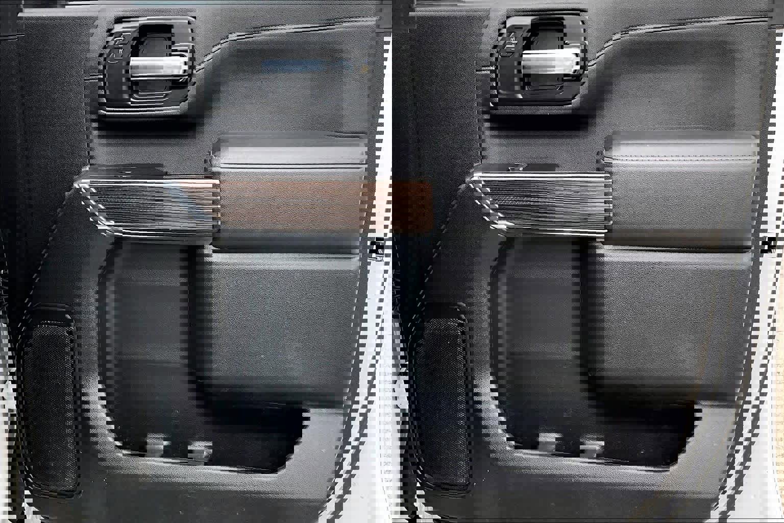 Used 2022 Chevrolet Silverado 2500 LT w/ Convenience Package image 23