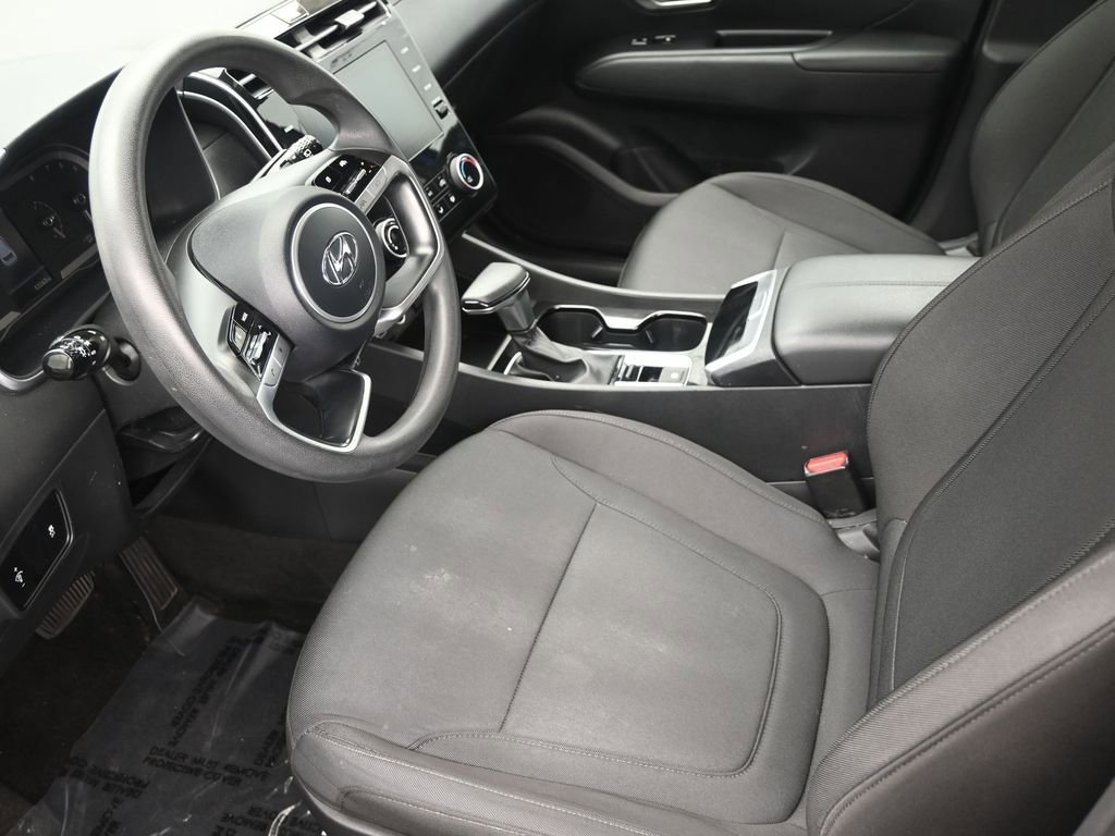 Used 2022 Hyundai Tucson SE image 12