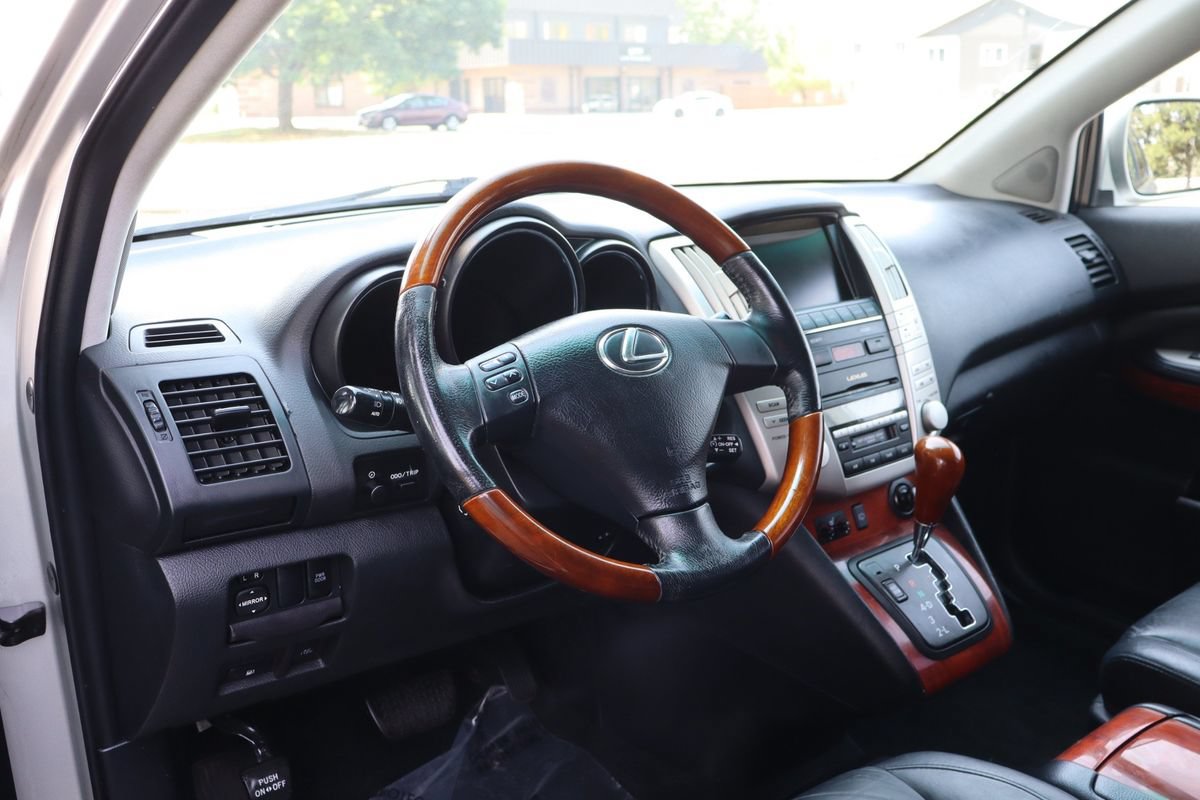 Used 2004 Lexus RX 330 AWD w/ Premium Plus Pkg image 15