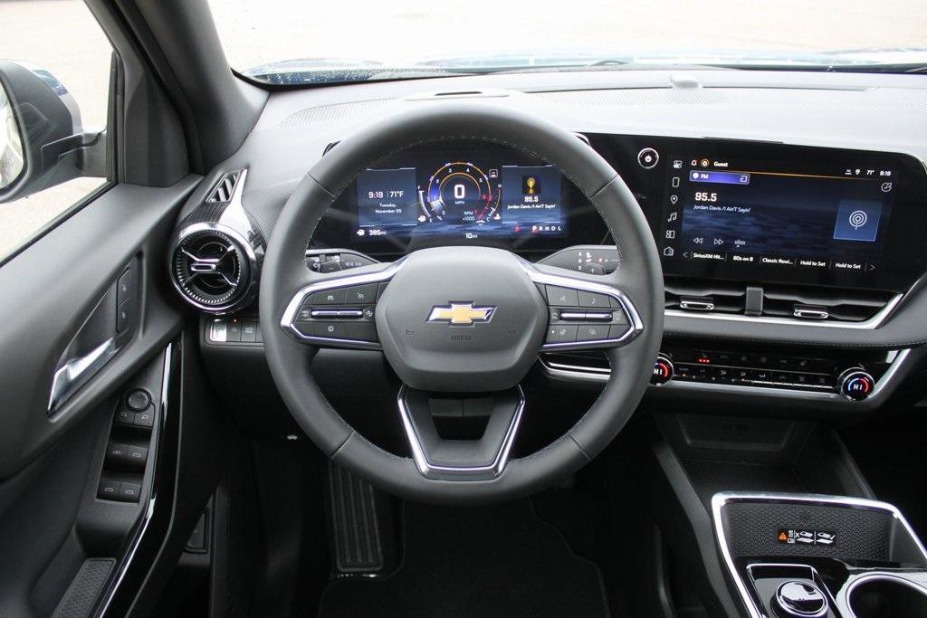 New 2026 Chevrolet Equinox LT w/ Convenience Package II image 10