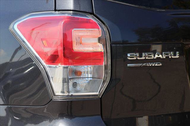Used 2017 Subaru Forester 2.5i Premium w/ Protection Package #1 AWD/4WD image 11