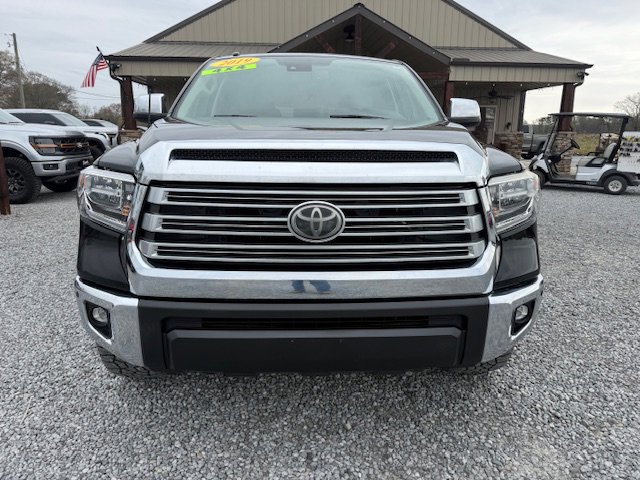 Used 2019 Toyota Tundra Limited w/ Limited Premium Package AWD/4WD image 3