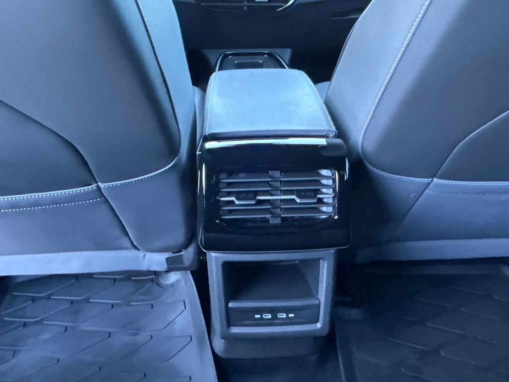 Used 2023 Volkswagen ID.4 S image 52