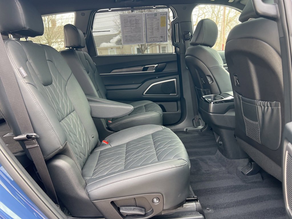 Certified 2025 Kia Telluride AWD image 26