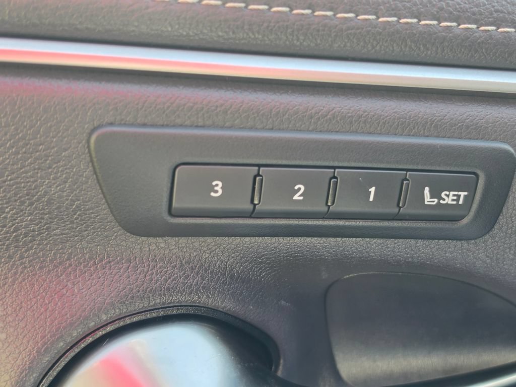 Used 2024 Lexus ES 300h w/ Premium Package FWD image 13