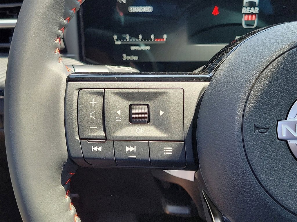 New 2025 Nissan Kicks SR image 6