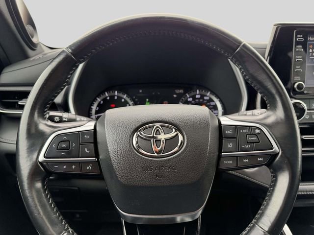 Used 2021 Toyota Highlander XSE AWD/4WD image 29