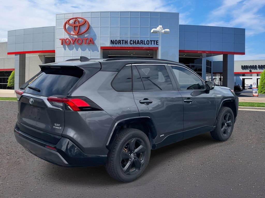 Used 2021 Toyota RAV4 XSE w/ XSE Grade Weather Package AWD/4WD image 8