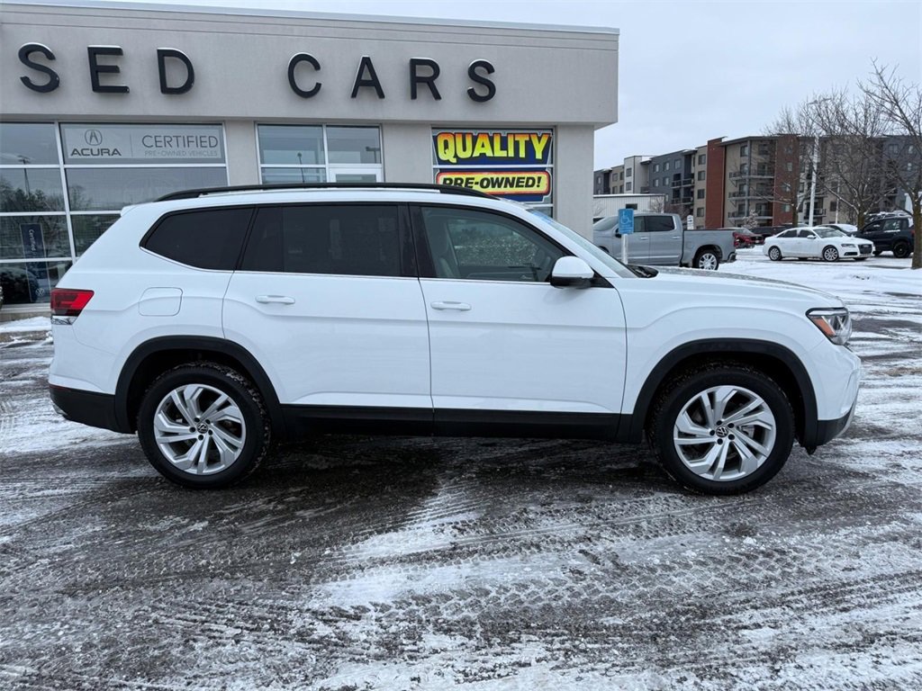 Certified 2023 Volkswagen Atlas SE image 2