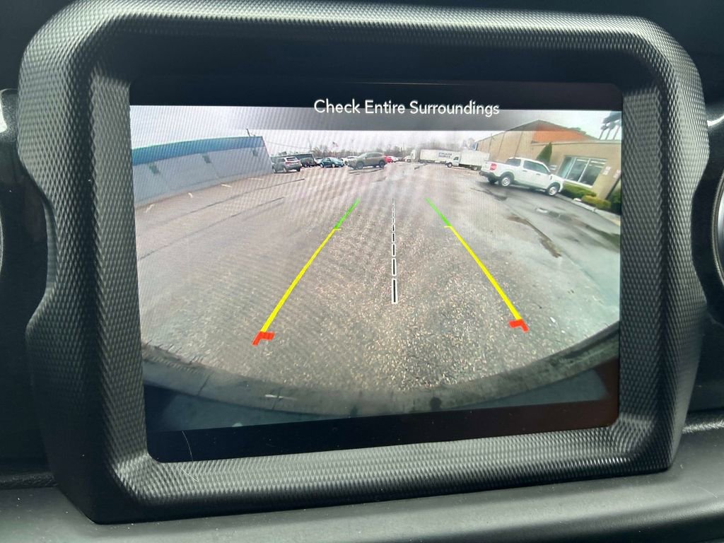 Certified 2022 Jeep Wrangler Unlimited Sahara AWD/4WD image 34