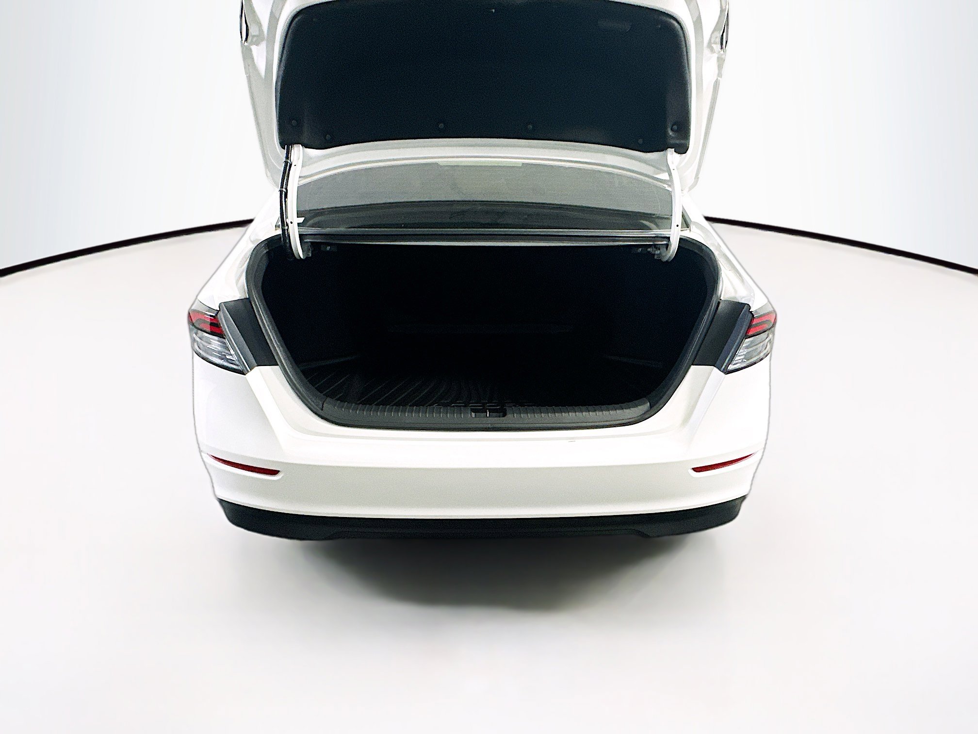 Used 2025 Honda Accord SE image 31