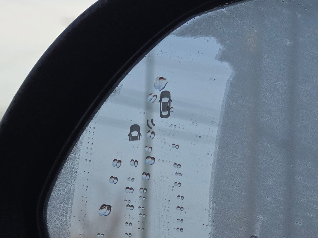 Used 2023 Kia Seltos S w/ Navigation Package image 7