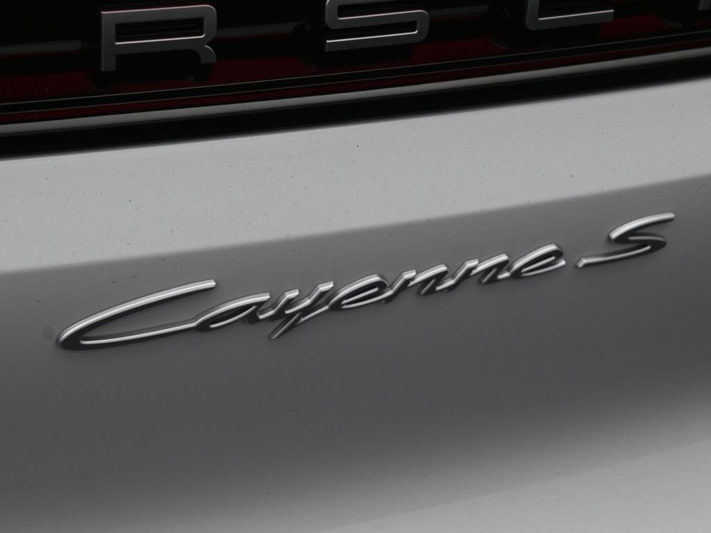 Certified 2026 Porsche Cayenne S AWD/4WD image 9