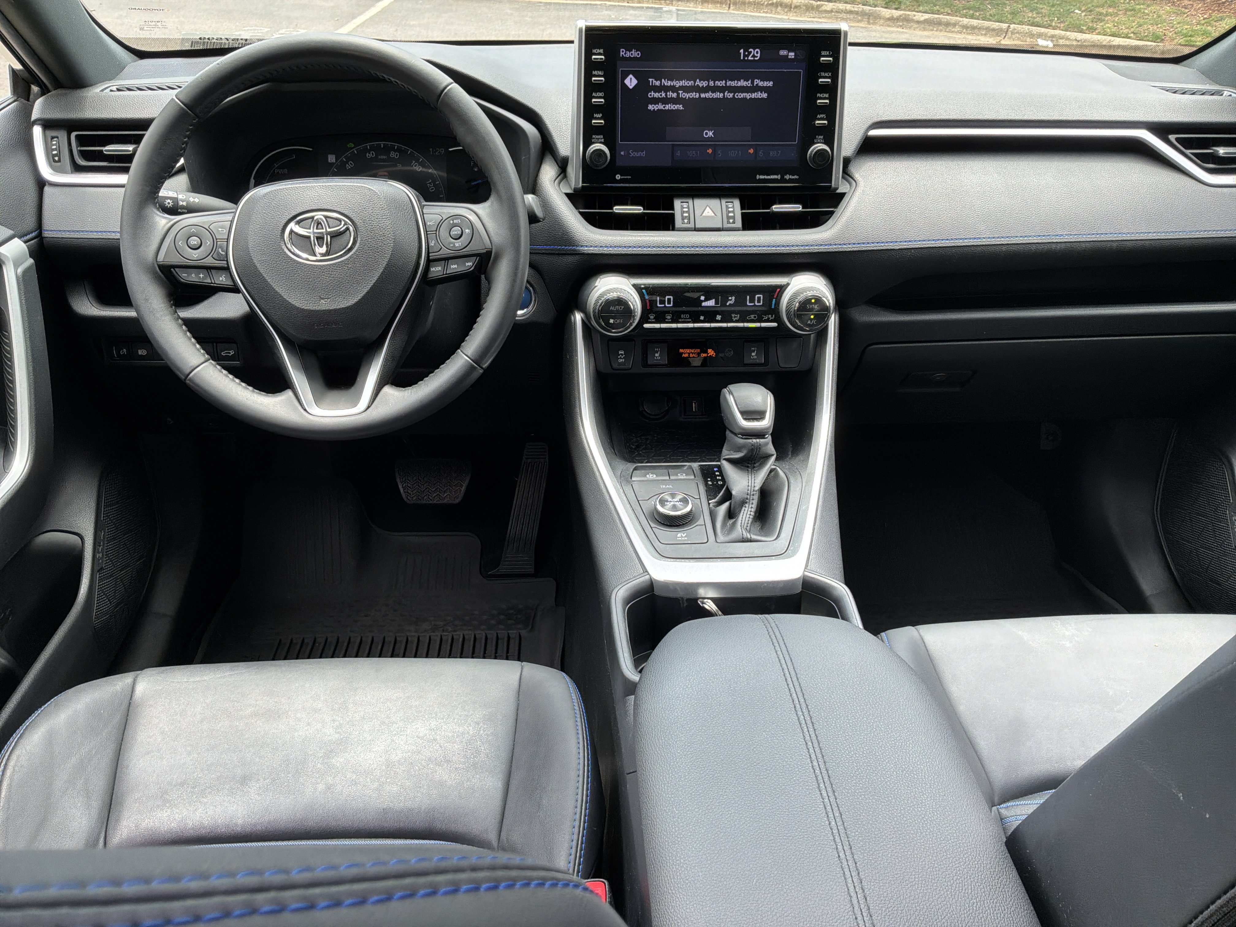 Used 2022 Toyota RAV4 XSE AWD/4WD image 29