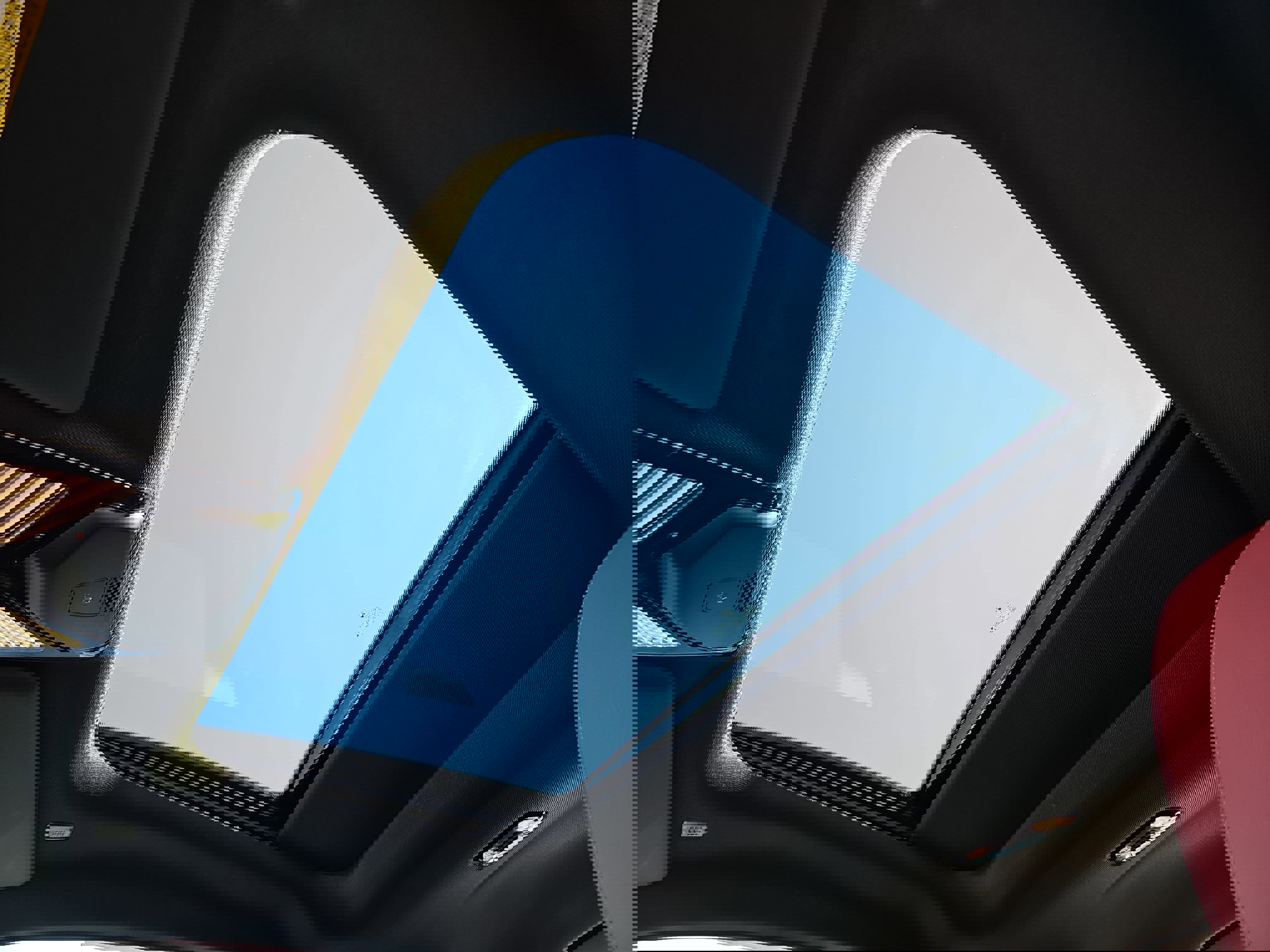 Used 2025 BMW 430i Coupe w/ Convenience Package image 29