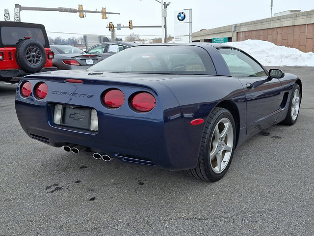 Used 2001 Chevrolet Corvette Coupe w/ Preferred Equipment Group2 image 6