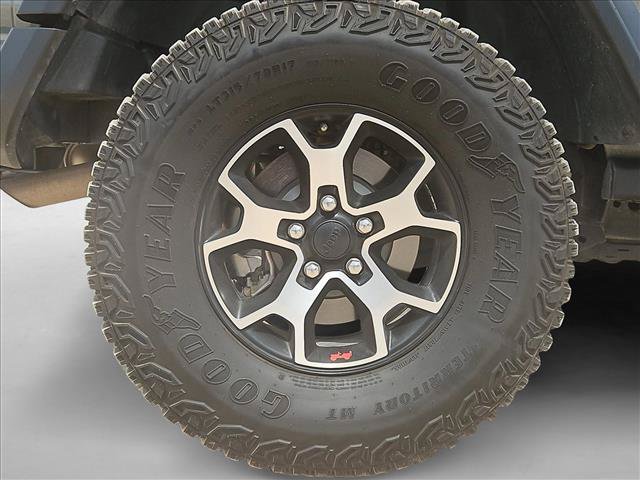 Used 2020 Jeep Wrangler Unlimited Rubicon w/ LED Lighting Group AWD/4WD image 16