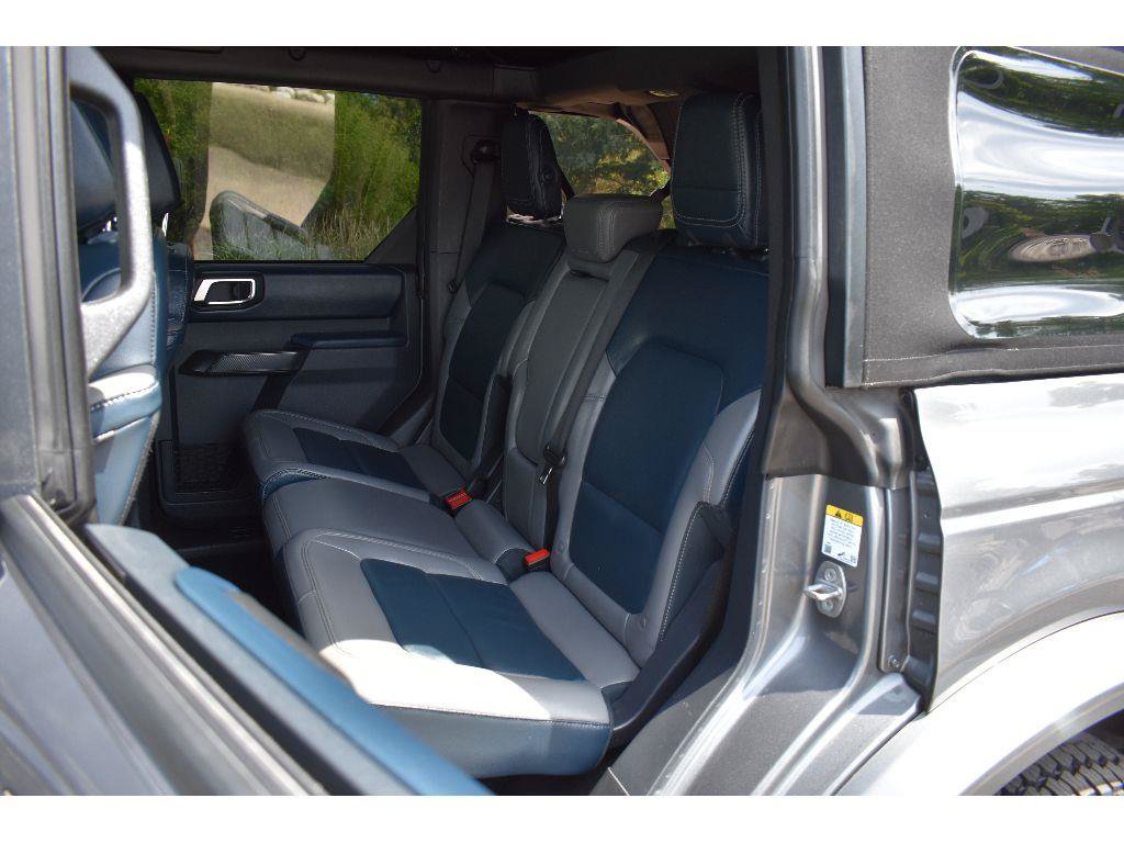 Used 2024 Ford Bronco Outer Banks AWD/4WD image 25
