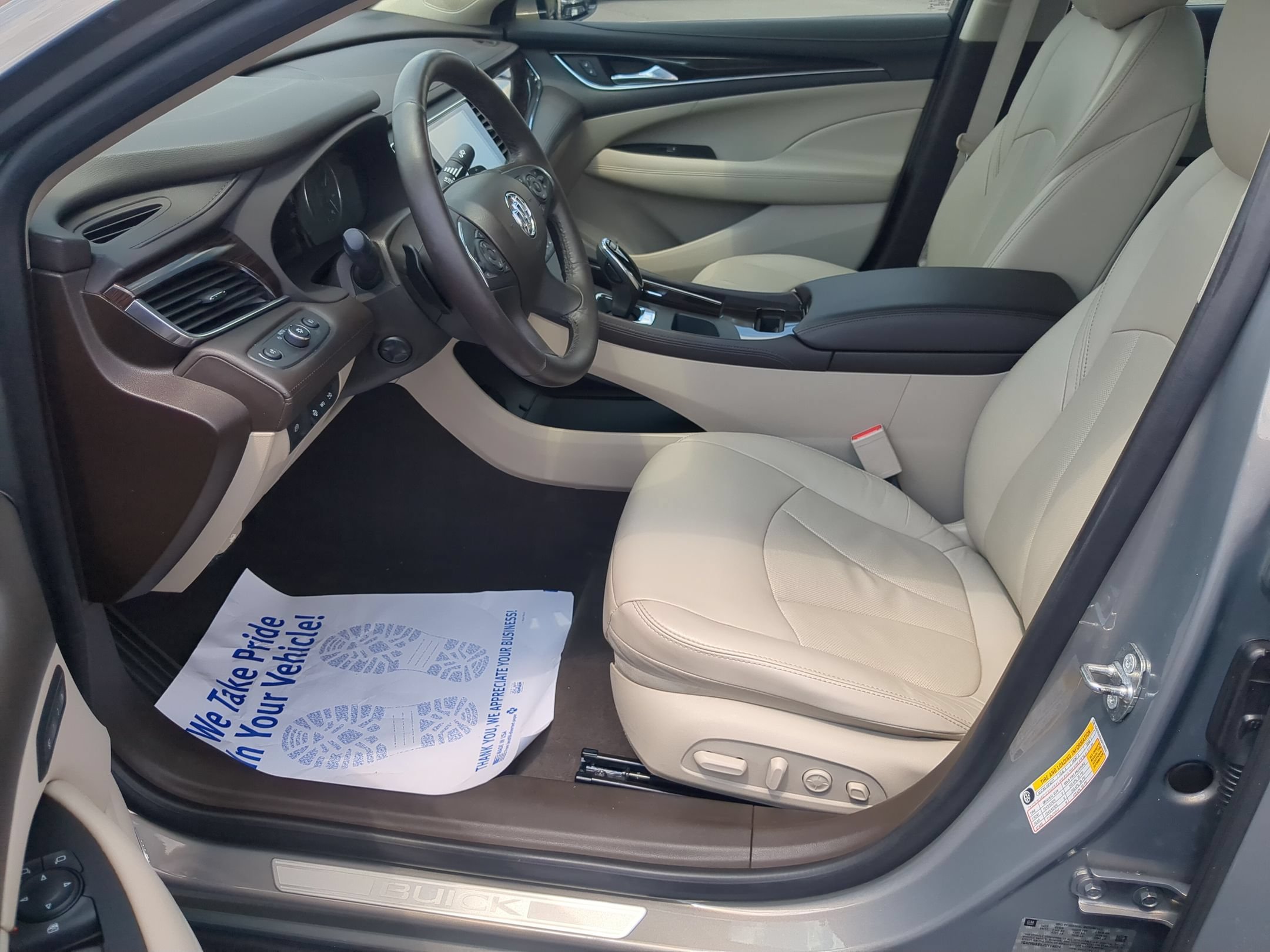 Certified 2018 Buick LaCrosse Premium w/ Dynamic Drive Package FWD image 18