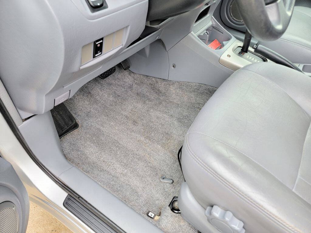 Used 2002 Toyota RAV4 4WD w/ "L" Pkg image 8