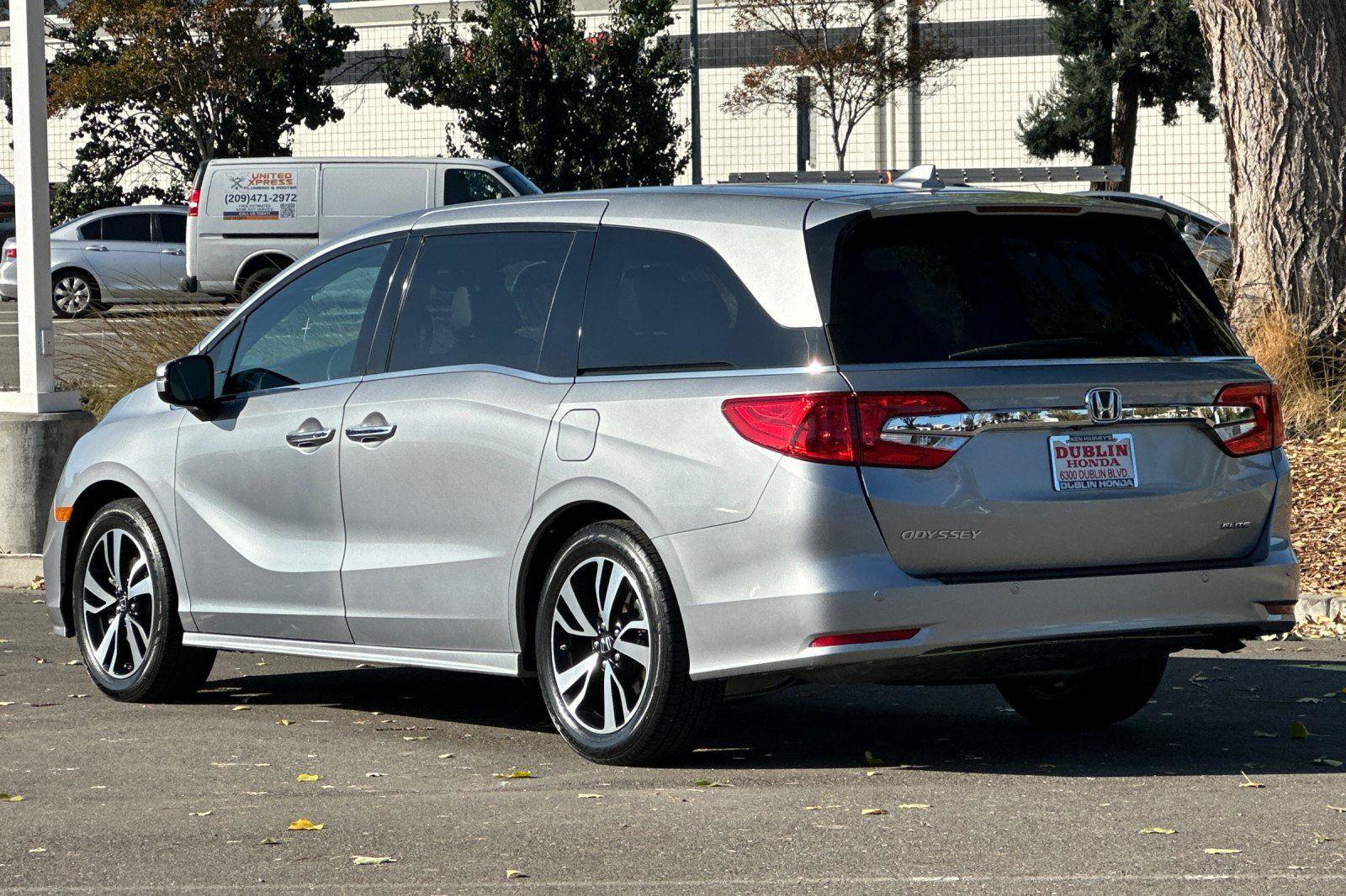 Used 2018 Honda Odyssey Elite image 6