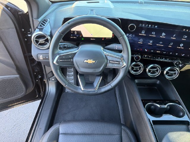 Certified 2025 Chevrolet Blazer EV LT AWD/4WD image 13