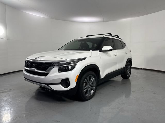 Used 2021 Kia Seltos S FWD image 2