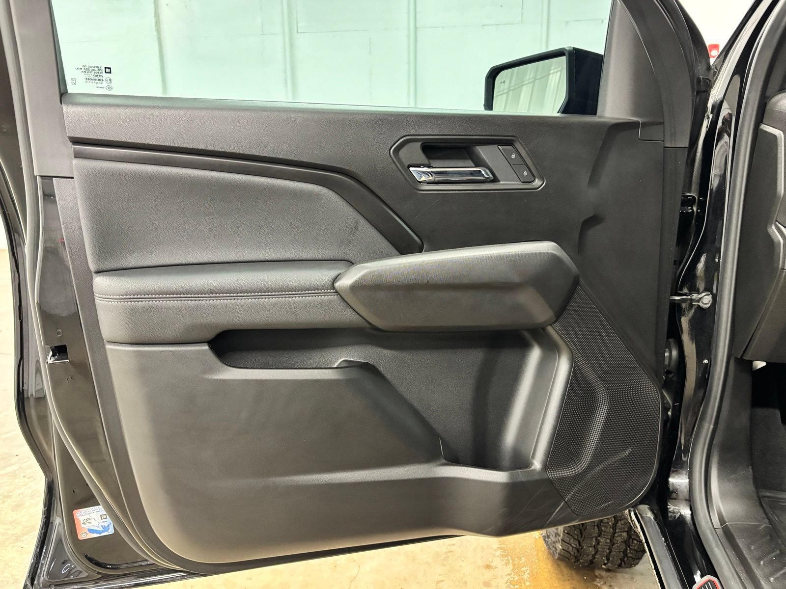 Used 2025 GMC Canyon Elevation AWD/4WD image 17