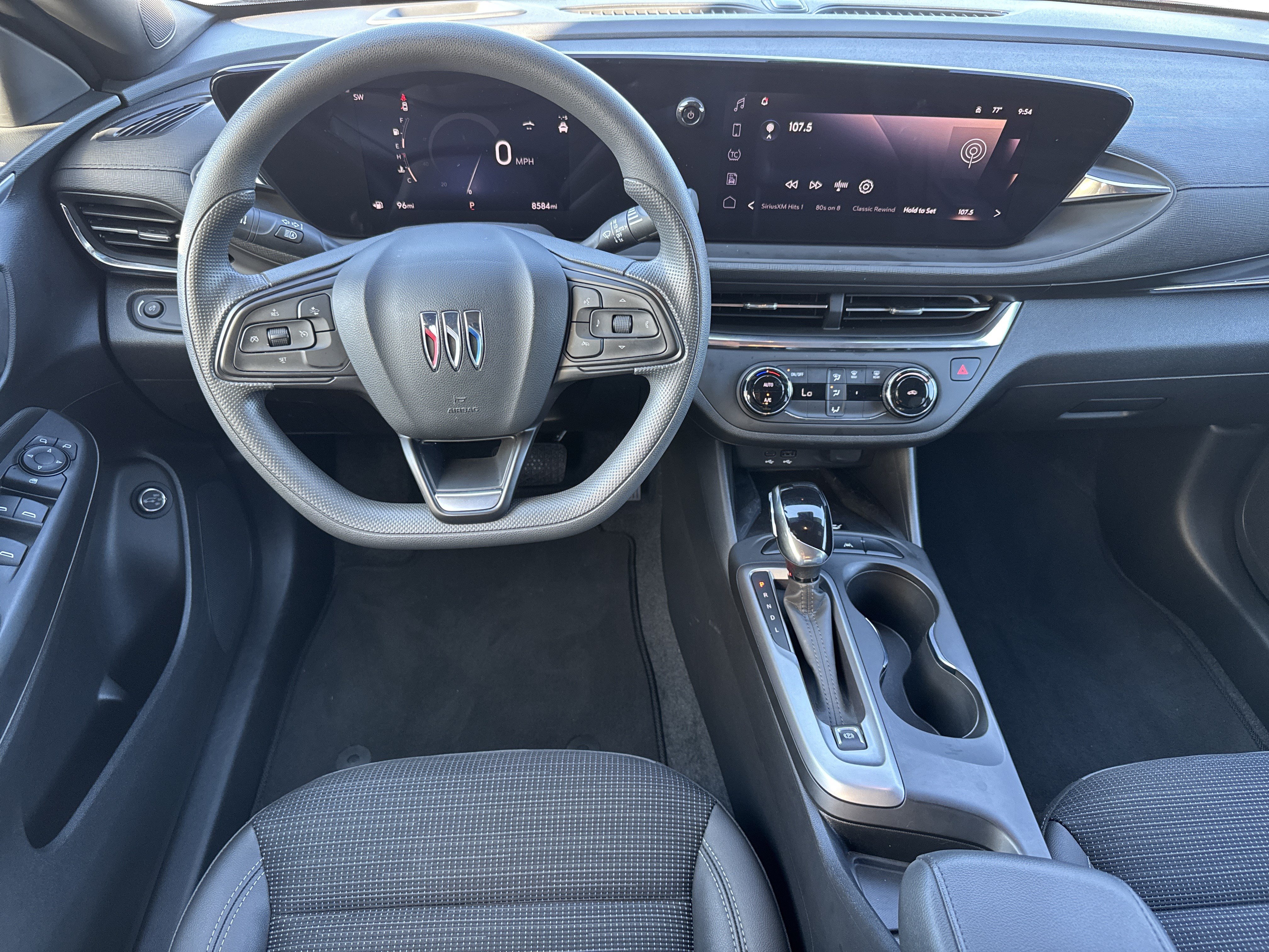 Used 2024 Buick Envista Preferred w/ Convenience II Package FWD image 18