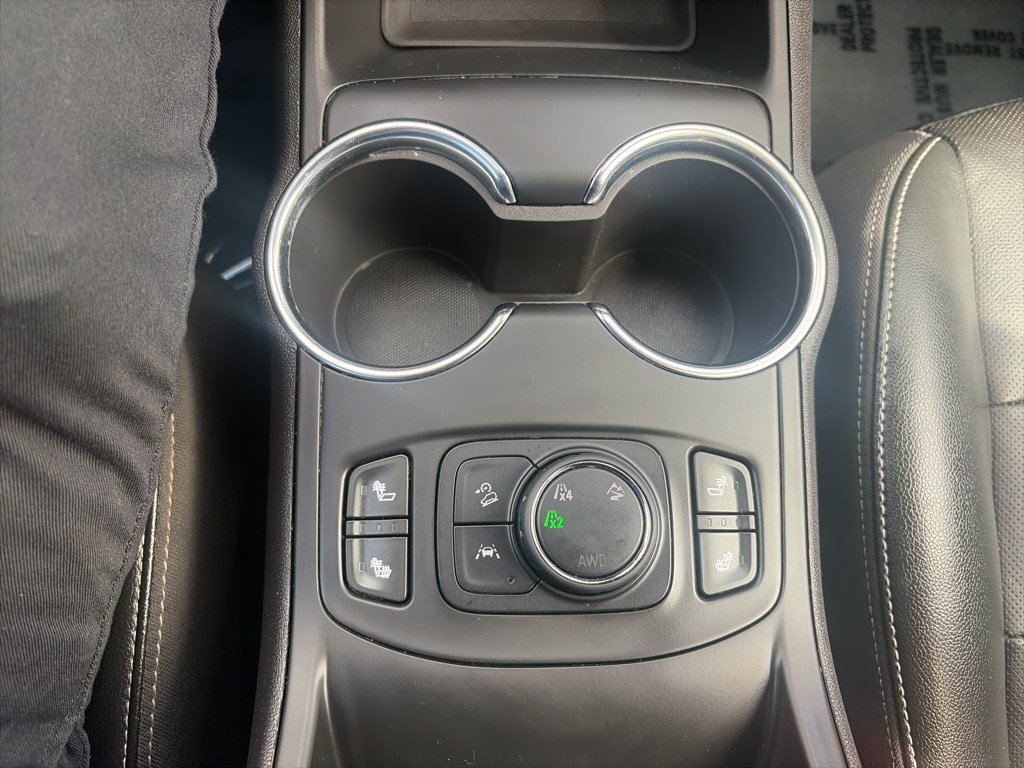 Used 2023 GMC Terrain SLT AWD/4WD image 11
