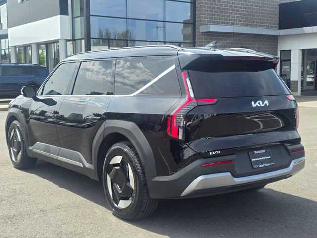Certified 2024 Kia EV9 Wind AWD/4WD image 3
