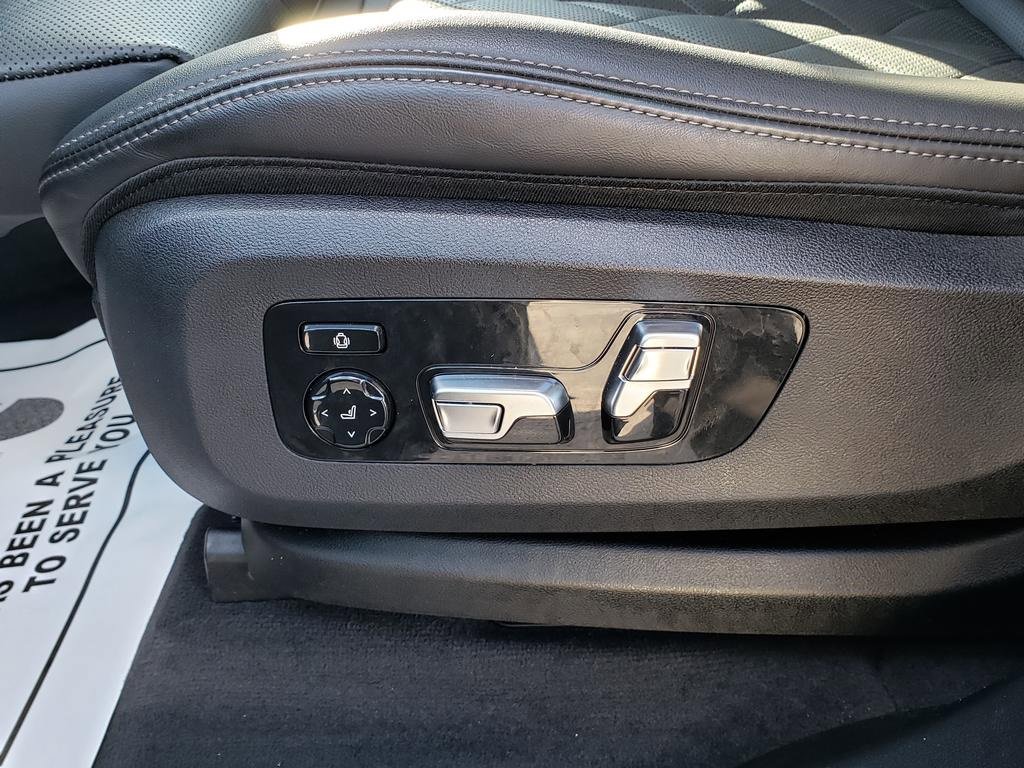 Used 2024 BMW X7 xDrive40i image 20