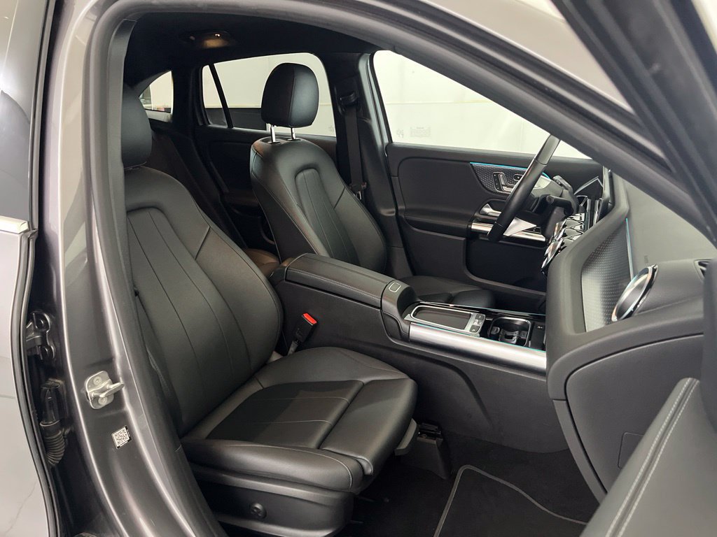 Used 2025 Mercedes-Benz GLA 250 4MATIC image 22