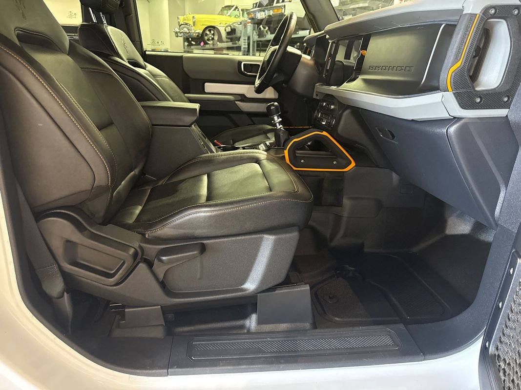Used 2023 Ford Bronco Badlands image 88