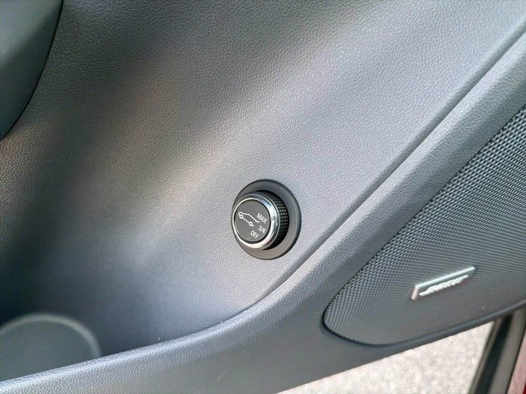 Used 2019 Chevrolet Blazer LT w/ Sun and Wheels Package image 38