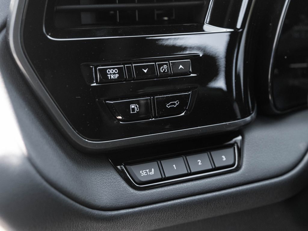 New 2026 Lexus TX 500h AWD image 25