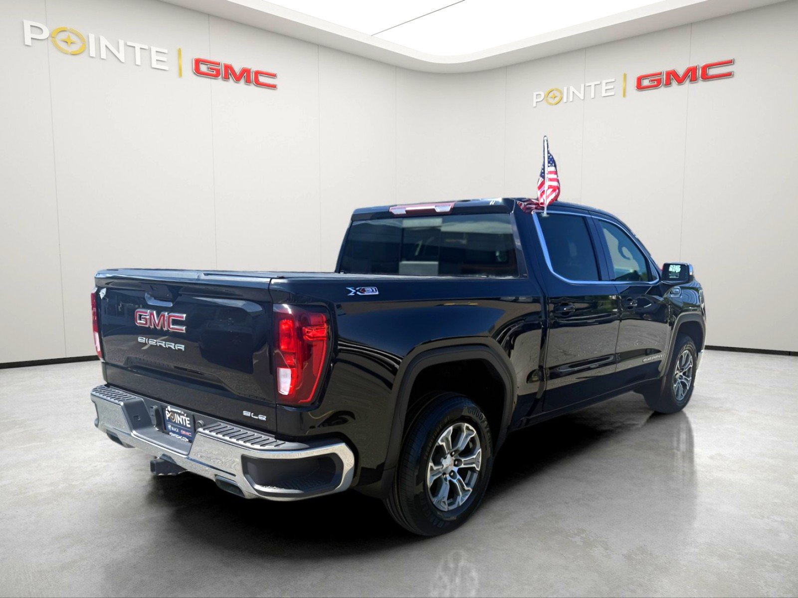 Used 2021 GMC Sierra 1500 SLE w/ X31 Off-Road Package AWD/4WD image 3