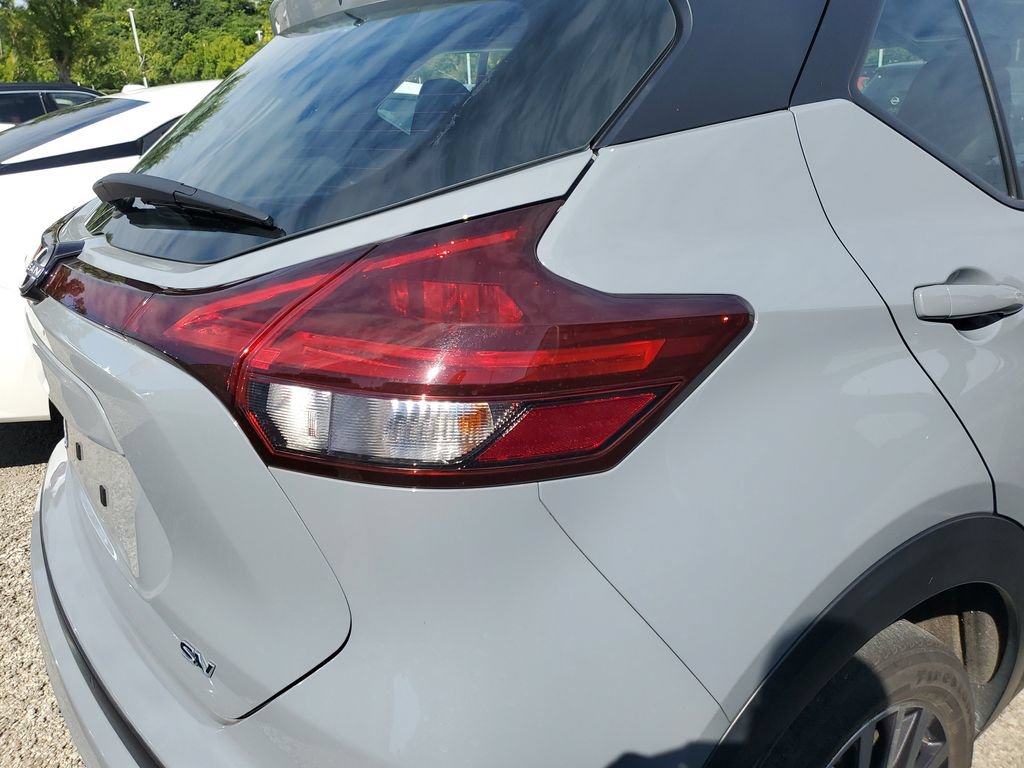 Certified 2023 Nissan Kicks SV FWD image 19