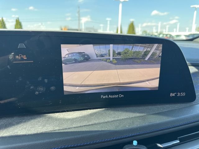 Used 2024 Cadillac XT4 Sport AWD/4WD image 19