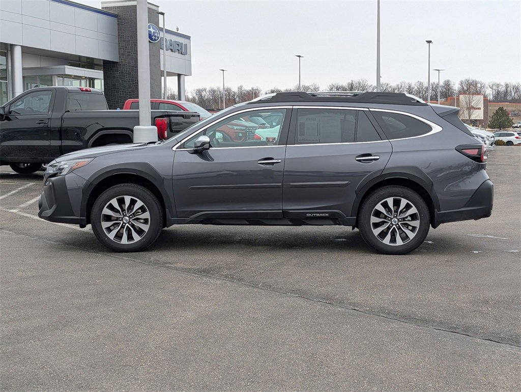 Used 2025 Subaru Outback Touring w/ Popular Package #2 image 4