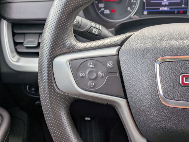 Used 2023 GMC Terrain SLE w/ Driver Convenience Package image 18
