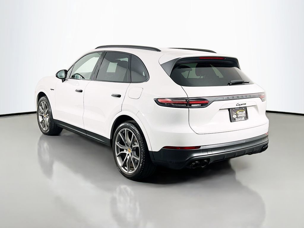 Used 2023 Porsche Cayenne AWD/4WD image 7