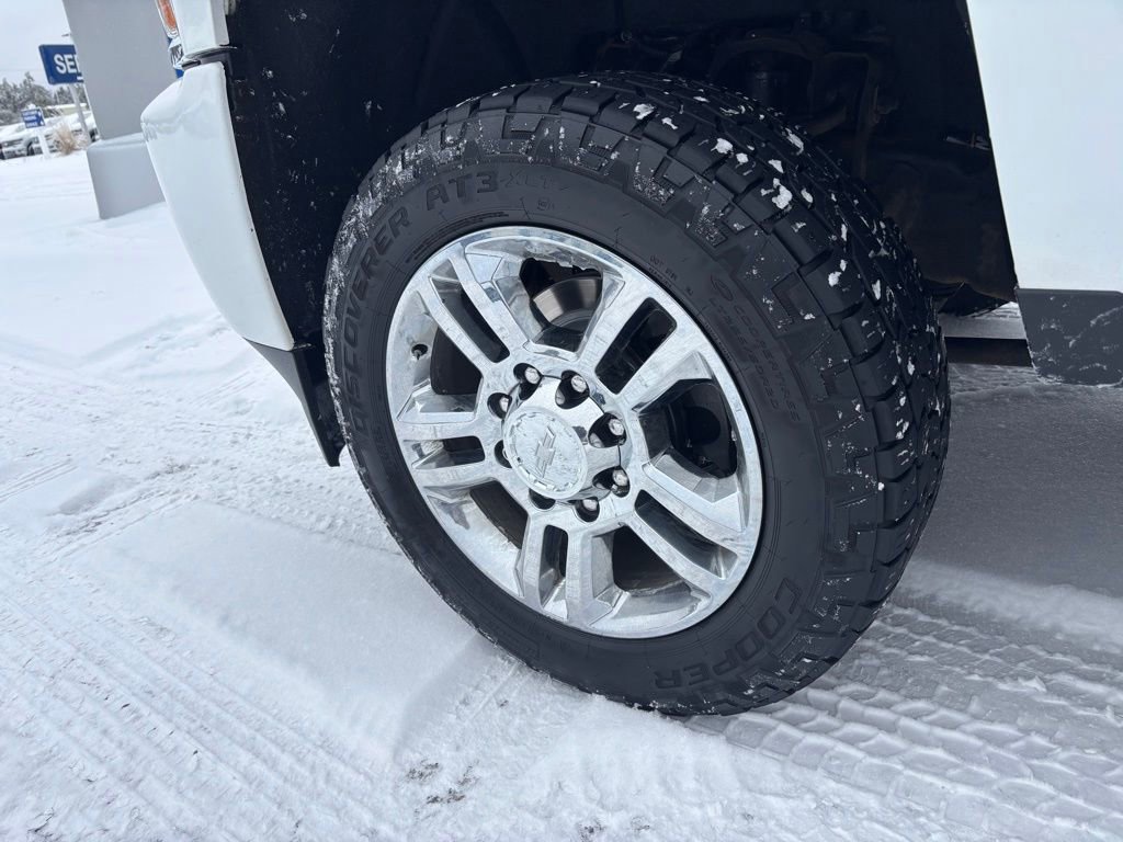 Used 2016 Chevrolet Silverado 2500 High Country image 10